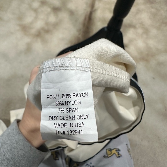 AMANDA UPRICHARD DRESS WOMENS Size Medium Cream Long Sleeve Short Fitted Zipper - Picture 6 of 6